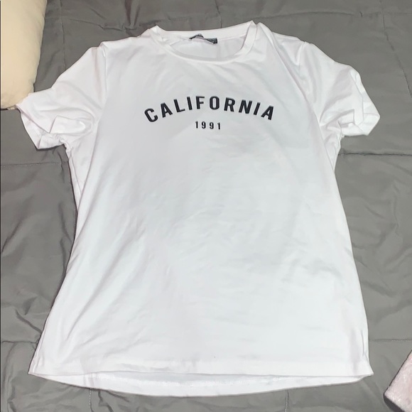 California white t-shirt - Picture 1 of 1